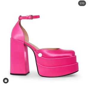 Steve Madden satin pumps